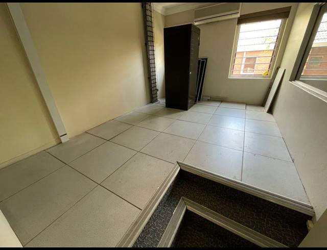 BUSINESS FOR SALE IN DIE HOEWES